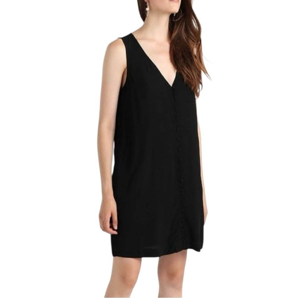 Madewell Black V-Neck button front shift dress